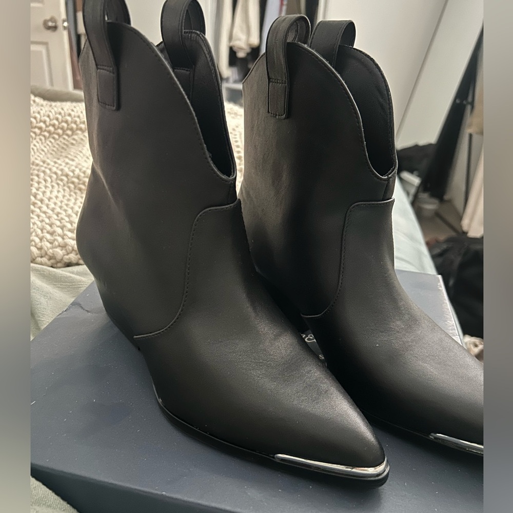 Black cowboy boots